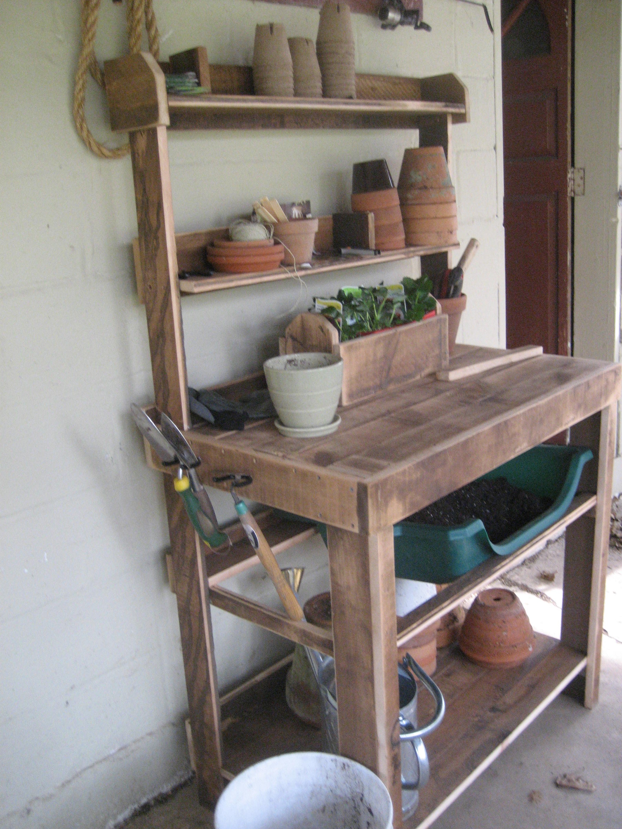 Ana White | Potting bench - DIY Projects